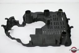 Volkswagen Golf 2.0 R Oliespatplaat Nr: 06K103138P Code: CJX